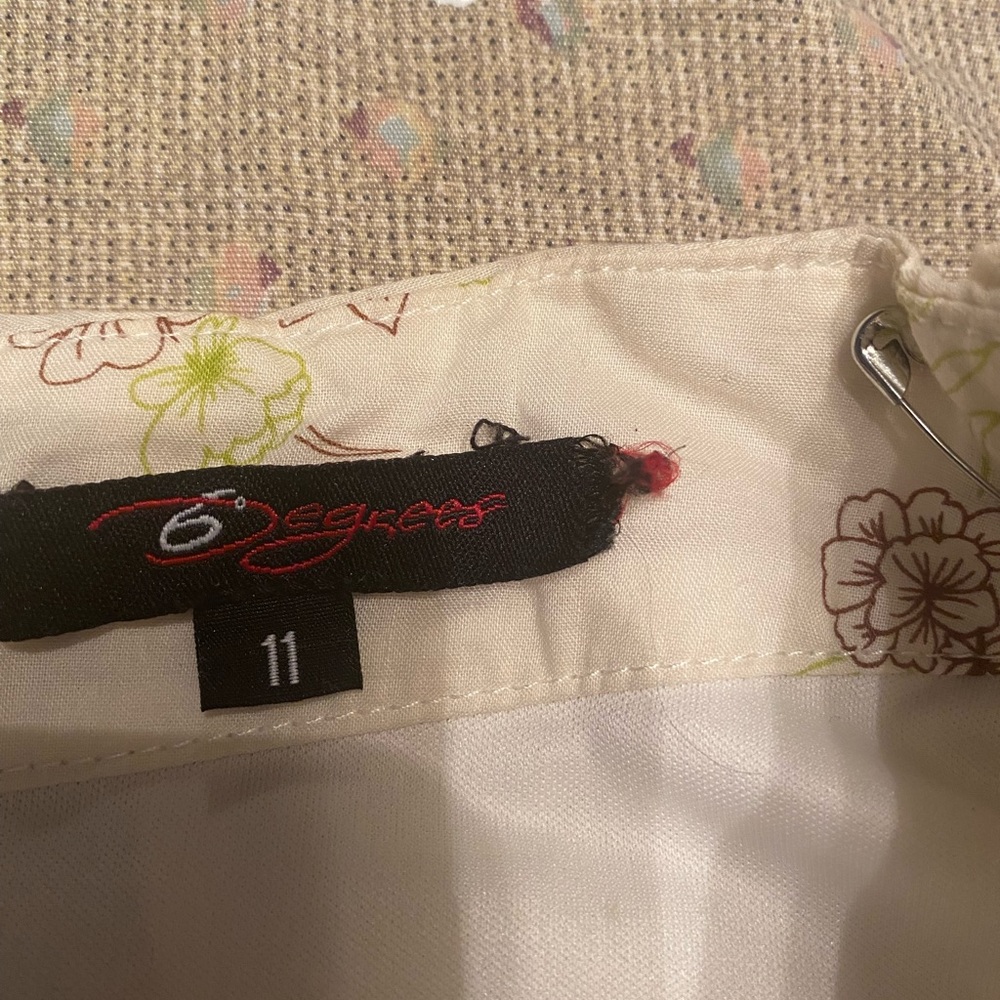 Skirt - Picture 2 of 2